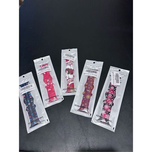 Christmas Holiday Watch Bands 42/44/45/49 mmL Stocking Stuffers NEW Lot of 5 - Picture 1 of 6